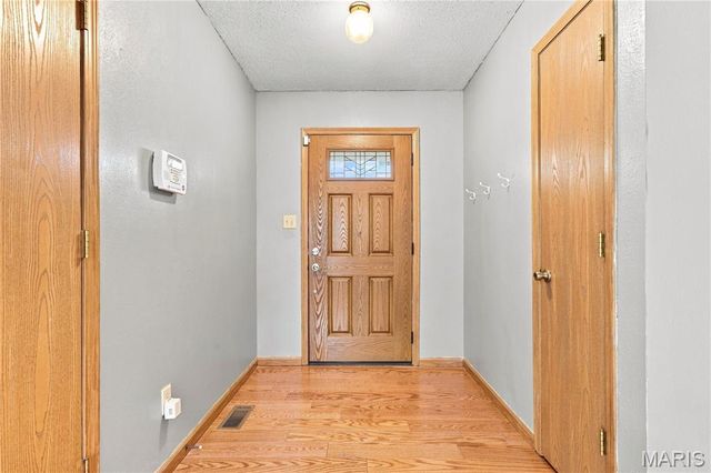 4208 NW Point Drive, House Springs, MO 63051