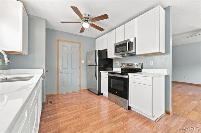4208 NW Point Drive, House Springs, MO 63051