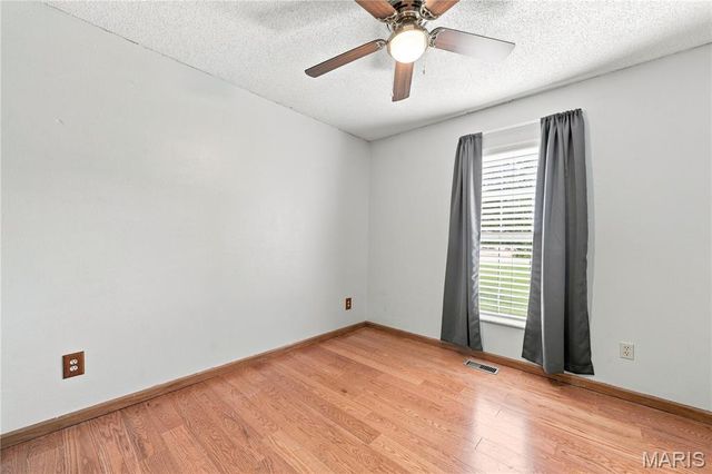 4208 NW Point Drive, House Springs, MO 63051