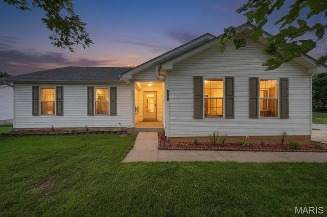 4208 NW Point Drive, House Springs, MO 63051