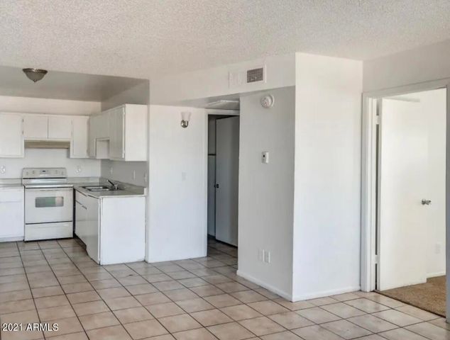 1709 W Mountain View Road 201, Phoenix, AZ 85021