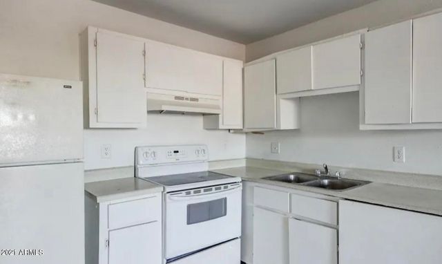 1709 W Mountain View Road 201, Phoenix, AZ 85021