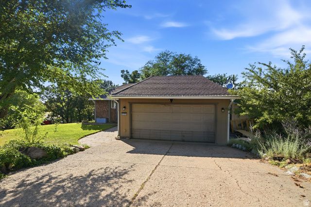 820 E 5600 S, South Ogden, UT 84405