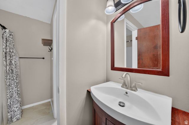 820 E 5600 S, South Ogden, UT 84405