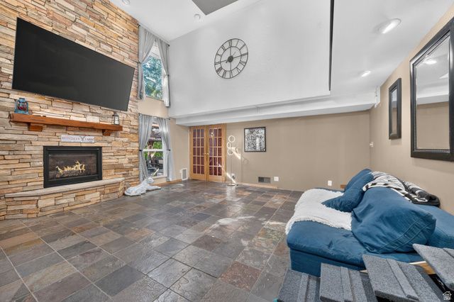 820 E 5600 S, South Ogden, UT 84405