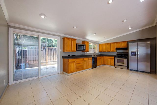 1177 Redrock Court, Sunnyvale, CA 94089