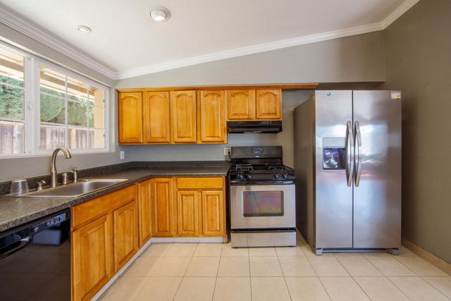 1177 Redrock Court, Sunnyvale, CA 94089