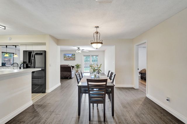 1921 N 49th Avenue, Hollywood, FL 33021