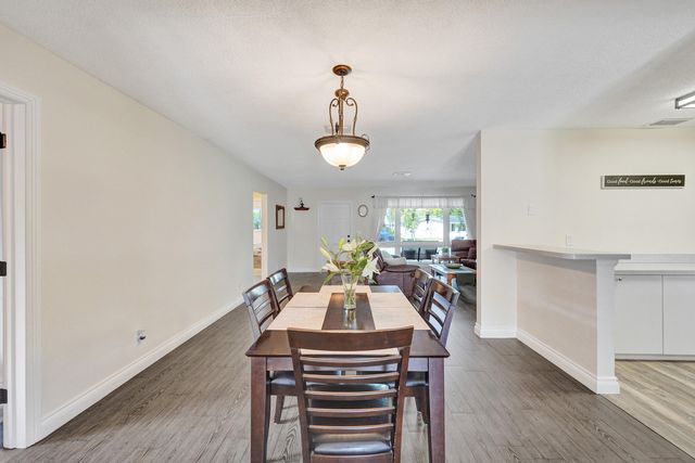 1921 N 49th Avenue, Hollywood, FL 33021