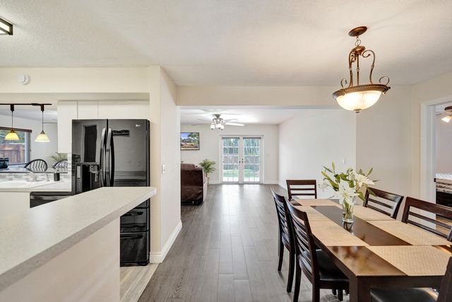 1921 N 49th Avenue, Hollywood, FL 33021