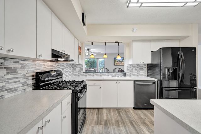 1921 N 49th Avenue, Hollywood, FL 33021