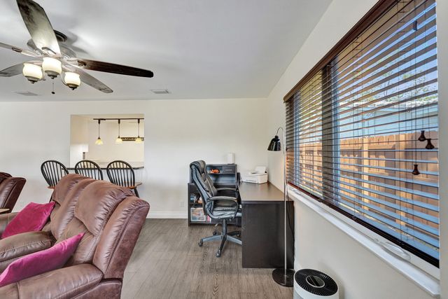 1921 N 49th Avenue, Hollywood, FL 33021