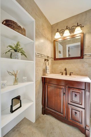 1921 N 49th Avenue, Hollywood, FL 33021