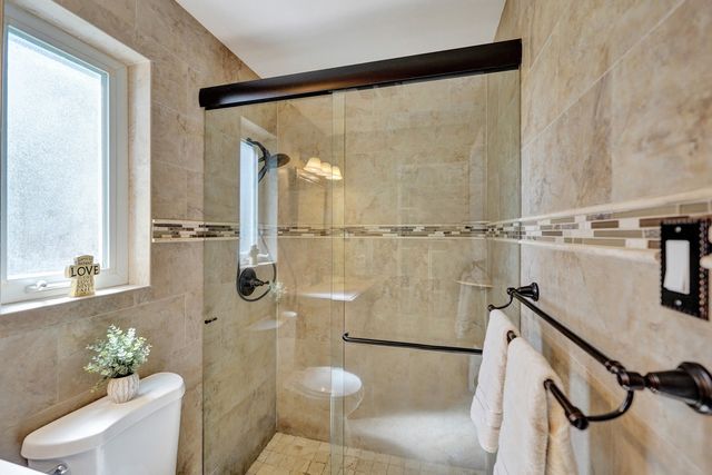 1921 N 49th Avenue, Hollywood, FL 33021