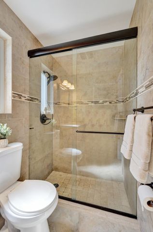 1921 N 49th Avenue, Hollywood, FL 33021