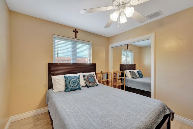 1921 N 49th Avenue, Hollywood, FL 33021