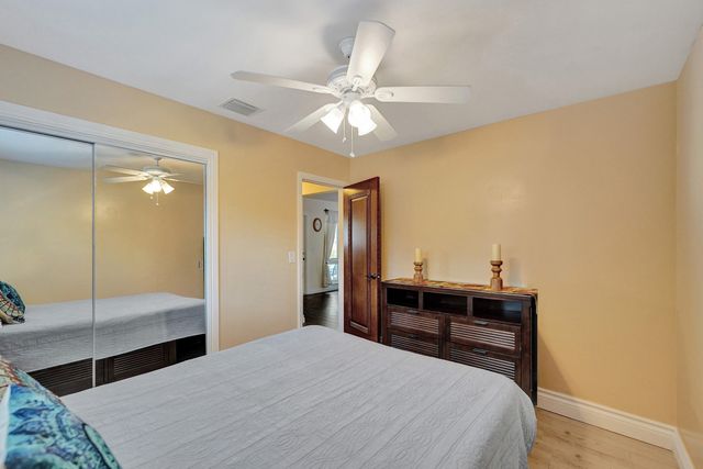 1921 N 49th Avenue, Hollywood, FL 33021