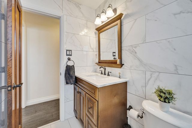 1921 N 49th Avenue, Hollywood, FL 33021