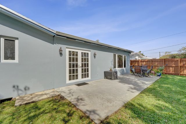 1921 N 49th Avenue, Hollywood, FL 33021