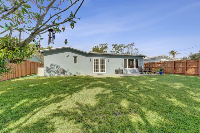 1921 N 49th Avenue, Hollywood, FL 33021