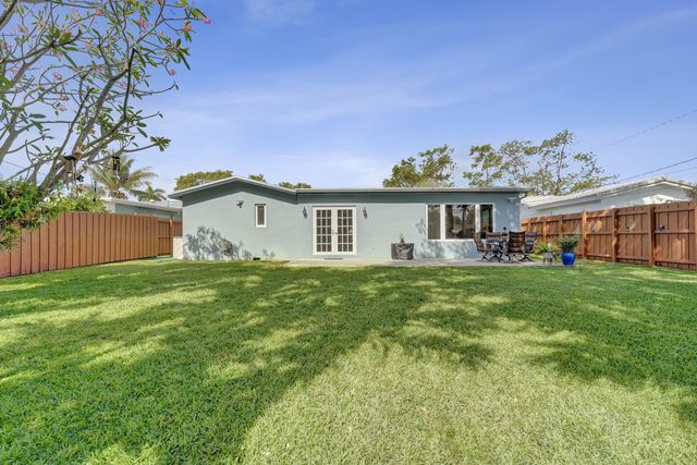 1921 N 49th Avenue, Hollywood, FL 33021