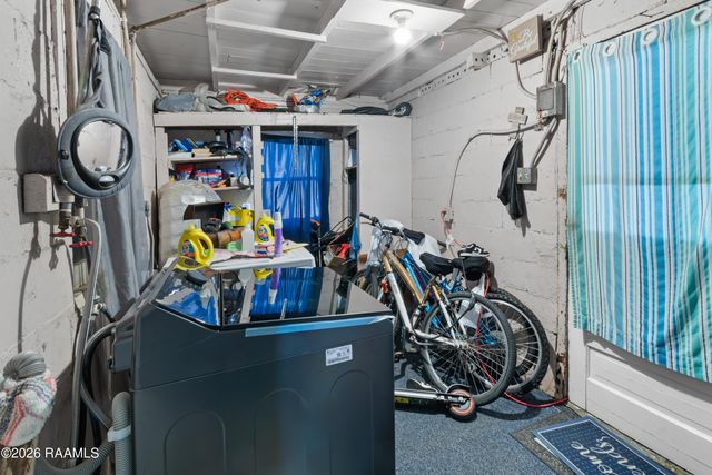 1001 Poplar Street, Lafayette, LA 70501