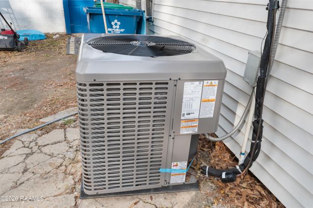 1001 Poplar Street, Lafayette, LA 70501