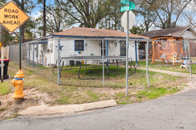 1001 Poplar Street, Lafayette, LA 70501