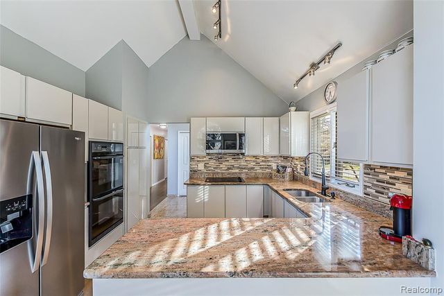 340 Saint Lawrence Boulevard, Northville, MI 48168