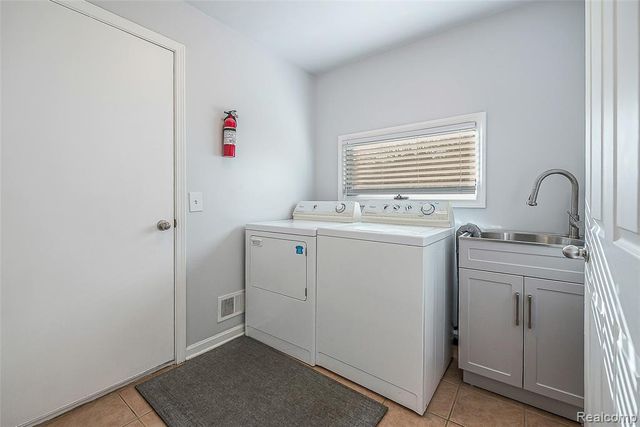 340 Saint Lawrence Boulevard, Northville, MI 48168