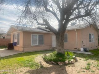 43360 E 7th Street, Lancaster, CA 93535