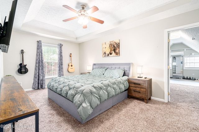 9525 Poplar Hill Dr, Crestwood, KY 40014