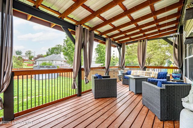 9525 Poplar Hill Dr, Crestwood, KY 40014