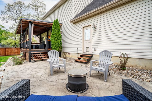 9525 Poplar Hill Dr, Crestwood, KY 40014