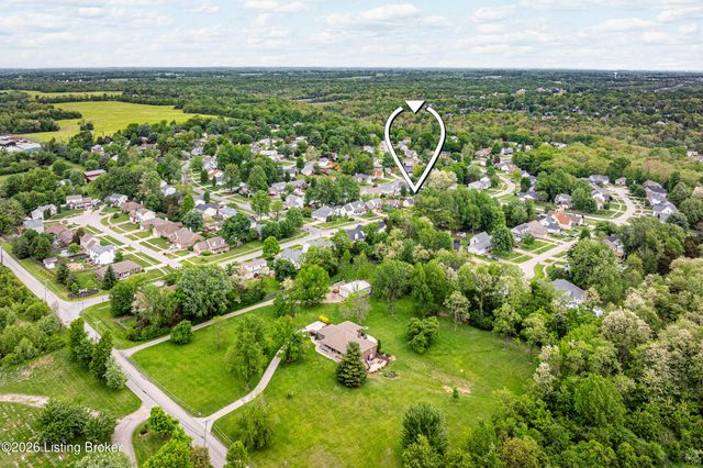 9525 Poplar Hill Dr, Crestwood, KY 40014
