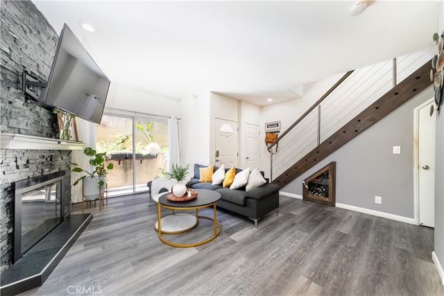 13600 Foothill 17, Sylmar, CA 91342