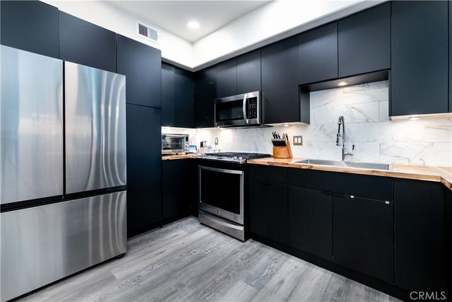 13600 Foothill 17, Sylmar, CA 91342
