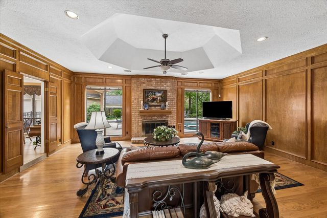 2519 Golden Pond Drive, Kingwood, TX 77345