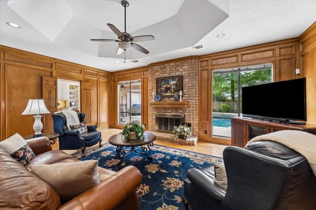 2519 Golden Pond Drive, Kingwood, TX 77345