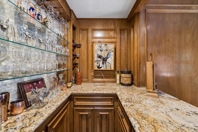 2519 Golden Pond Drive, Kingwood, TX 77345