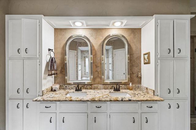 2519 Golden Pond Drive, Kingwood, TX 77345