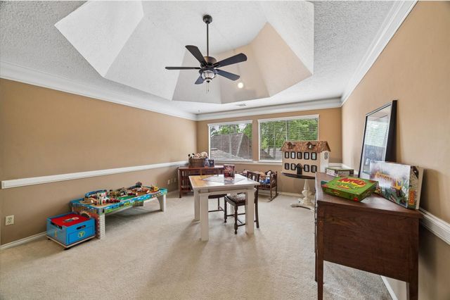 2519 Golden Pond Drive, Kingwood, TX 77345