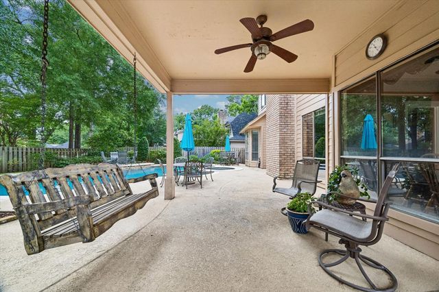 2519 Golden Pond Drive, Kingwood, TX 77345