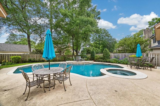 2519 Golden Pond Drive, Kingwood, TX 77345