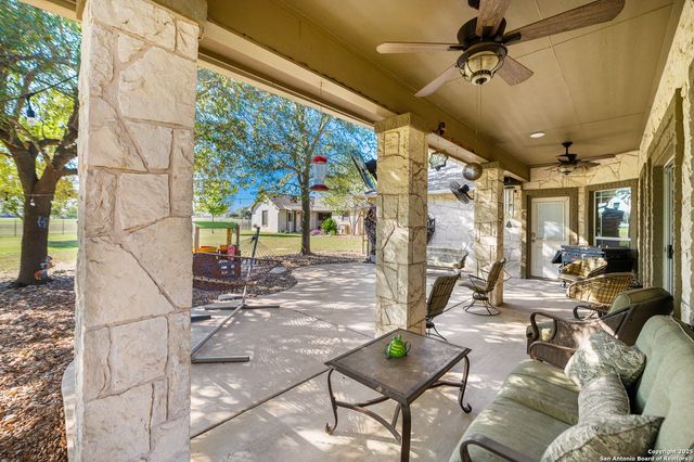 133 Private Road 4664, Castroville, TX 78009