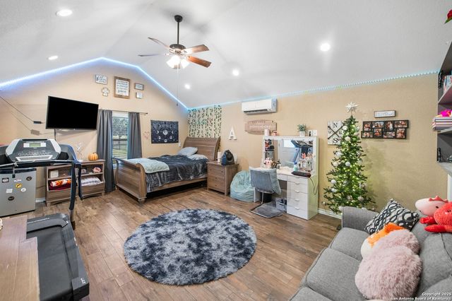 133 Private Road 4664, Castroville, TX 78009