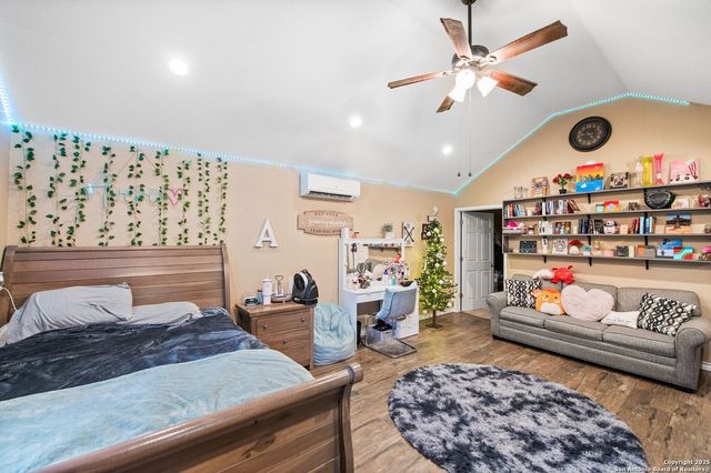 133 Private Road 4664, Castroville, TX 78009