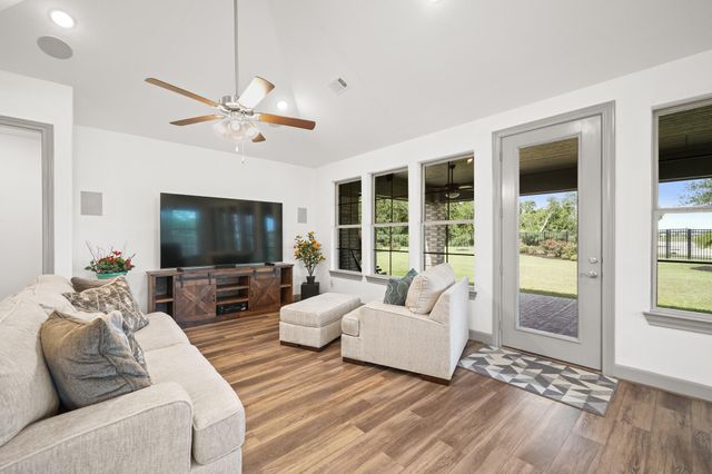 5739 Bobwhite Trail, Manvel, TX 77578