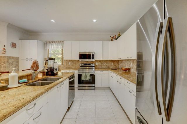 6139 Branchwood Drive, Lake Worth, FL 33467