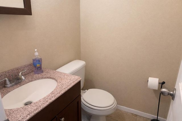 1609 Edith Boulevard SE, Albuquerque, NM 87102